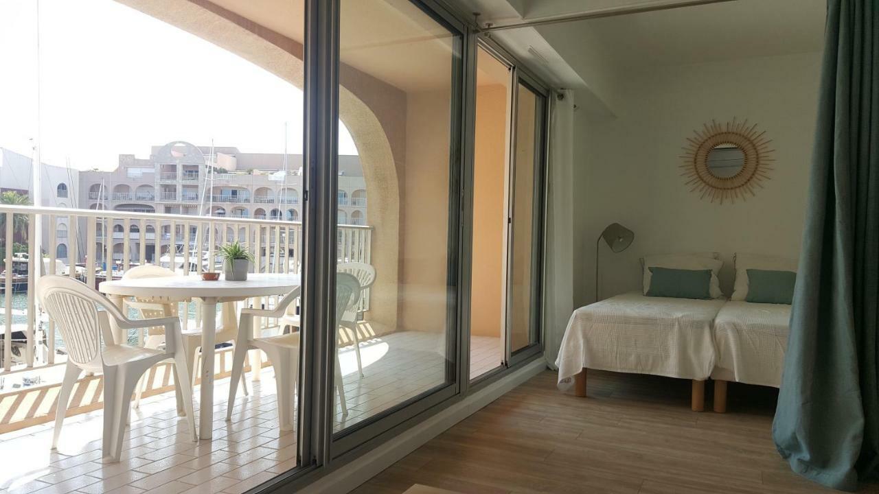 Port La Gavine Vue Mer Hyères Екстериор снимка
